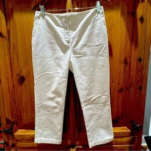 Chico’s So Slimming White Cropped pants cuffed size 0 in great condition